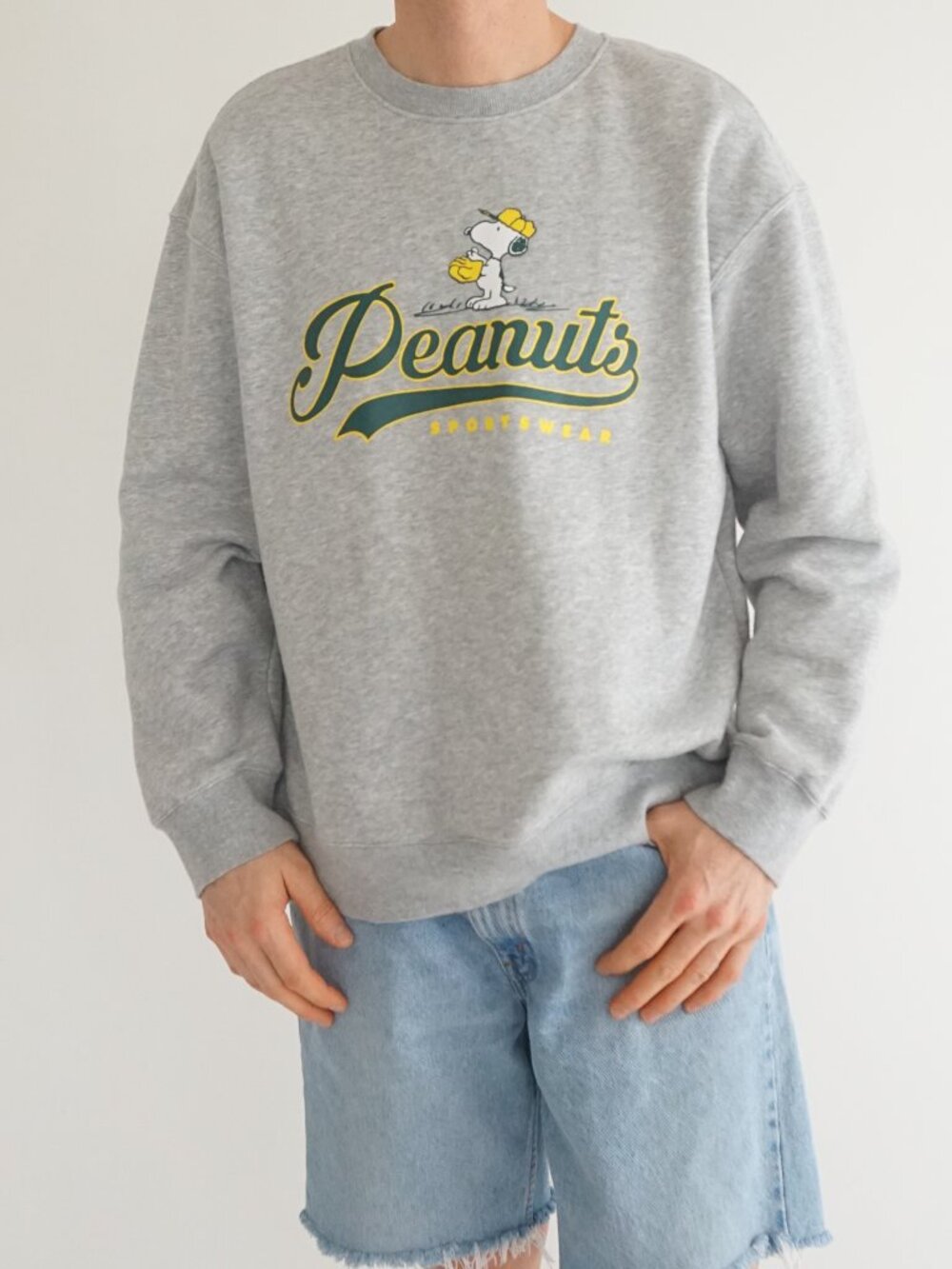 H&M Grey Snoopy Peanuts Logo Graphic Crew Neck Sportswear Cotton Sweatshirt L